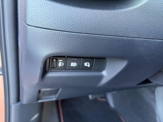 Toyota Aygo Hybrid 115 pulse ActivLease financial lease