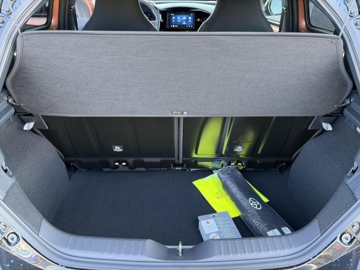 Toyota Aygo Hybrid 115 pulse ActivLease financial lease