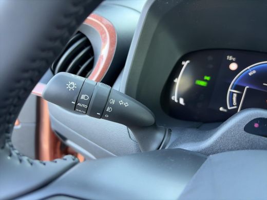 Toyota Aygo Hybrid 115 pulse ActivLease financial lease