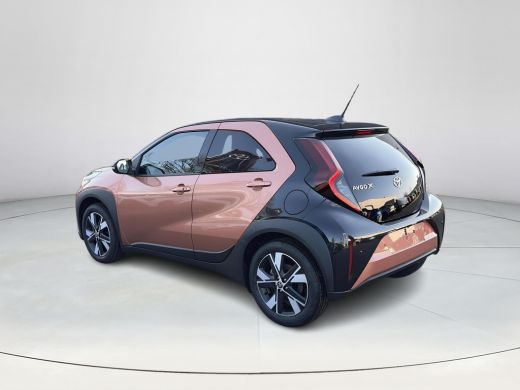 Toyota Aygo Hybrid 115 pulse ActivLease financial lease