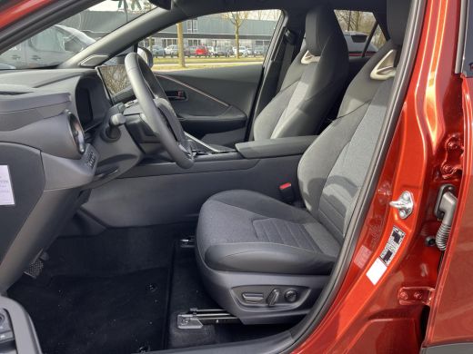 Toyota C-HR 2.0 Plug-in Hybrid 220 Executive | All-in prijs | Apple/Android | Stoel/Stuurverwarming | Camera | ActivLease financial lease