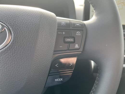 Toyota C-HR 2.0 Plug-in Hybrid 220 Executive | All-in prijs | Apple/Android | Stoel/Stuurverwarming | Camera | ActivLease financial lease