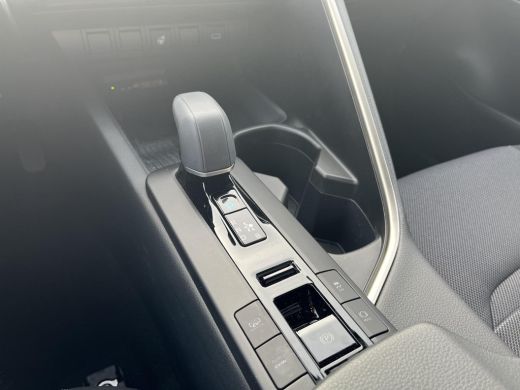 Toyota C-HR 2.0 Plug-in Hybrid 220 Executive | All-in prijs | Apple/Android | Stoel/Stuurverwarming | Camera | ActivLease financial lease