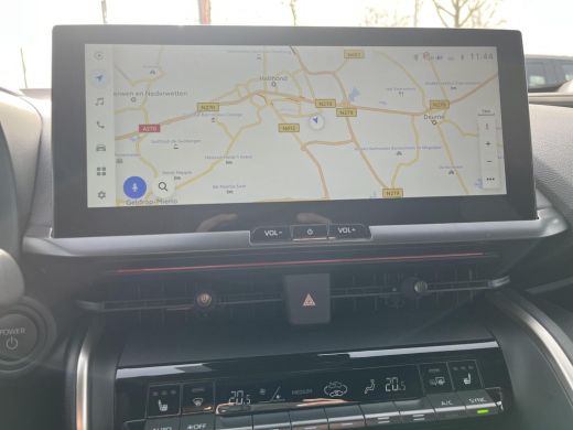 Toyota C-HR 2.0 Plug-in Hybrid 220 Executive | All-in prijs | Apple/Android | Stoel/Stuurverwarming | Camera | ActivLease financial lease