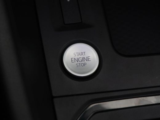 Volkswagen Caddy 1.5 TSi 115 Pk Automaat | Camera | Climatronic | Stoel Verwarming | Multifunctioneel Stuur | CarP... ActivLease financial lease