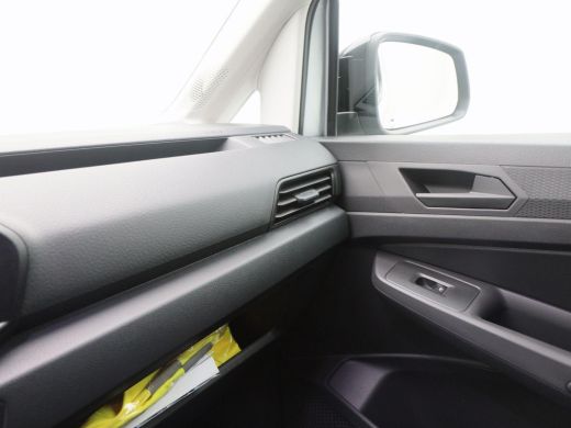 Volkswagen Caddy 1.5 TSi 115 Pk Automaat | Camera | Climatronic | Stoel Verwarming | Multifunctioneel Stuur | CarP... ActivLease financial lease