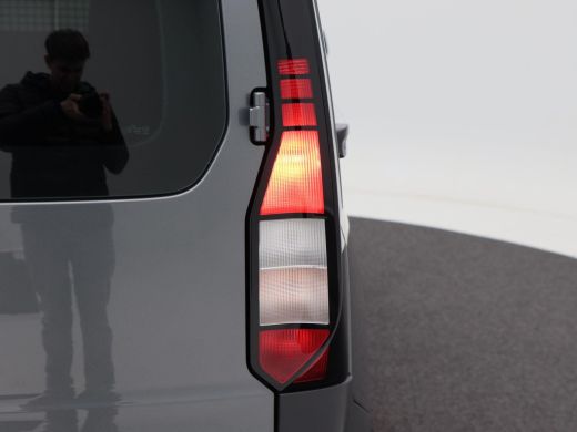 Volkswagen Caddy 2.0 TDi 102 Pk | Trekhaak | CarPlay | Virtual Cockpit | 18 Inch | 26.892 Km !! ActivLease financial lease