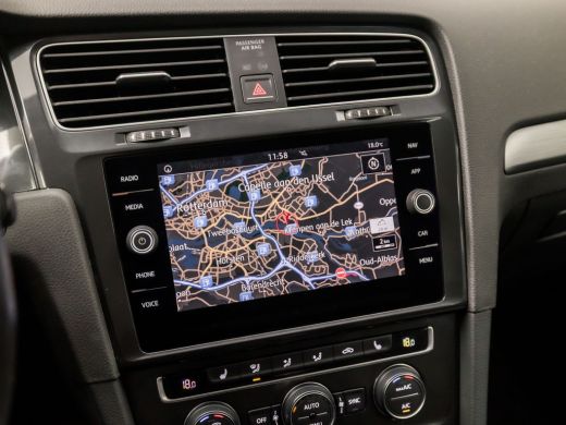 Volkswagen Golf Variant 1.0 TSI Sportline Automaat (APPLE CARPLAY, GROOT NAVI, CLIMATE, STOELVERWARMING, SPORTSTO... ActivLease financial lease