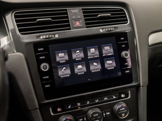 Volkswagen Golf Variant 1.0 TSI Sportline Automaat (APPLE CARPLAY, GROOT NAVI, CLIMATE, STOELVERWARMING, SPORTSTO... ActivLease financial lease