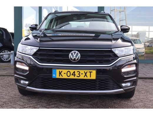 Volkswagen T-Roc 1.5 TSI Style 150PK AUTOMAAT | Cruise control adaptief | Hill hold functie | Navigatiesysteem ActivLease financial lease