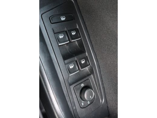 Volkswagen T-Roc 1.5 TSI Style 150PK AUTOMAAT | Cruise control adaptief | Hill hold functie | Navigatiesysteem ActivLease financial lease