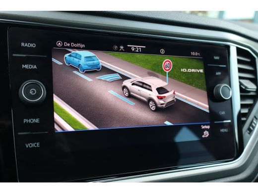 Volkswagen T-Roc 1.5 TSI Style 150PK AUTOMAAT | Cruise control adaptief | Hill hold functie | Navigatiesysteem ActivLease financial lease