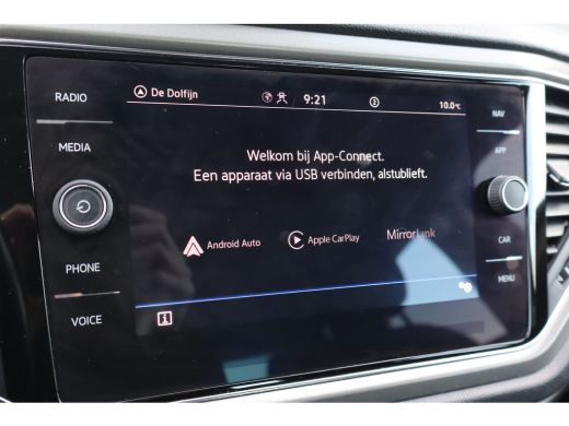 Volkswagen T-Roc 1.5 TSI Style 150PK AUTOMAAT | Cruise control adaptief | Hill hold functie | Navigatiesysteem ActivLease financial lease