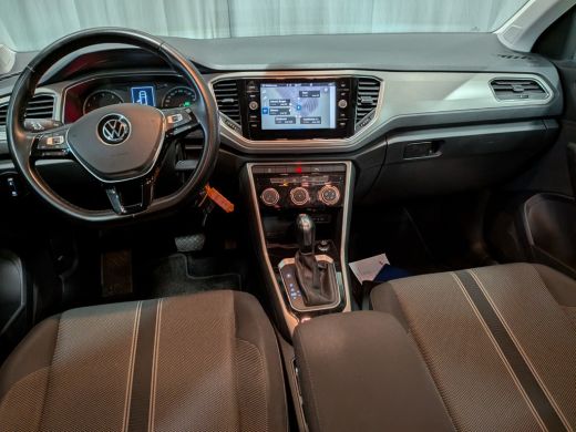 Volkswagen T-Roc 1.5 TSI Style 149PK AUTOMAAT | Cruise control adaptief | Hill hold functie | Navigatiesysteem ActivLease financial lease