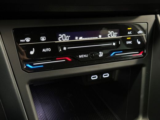 Volkswagen Taigo 1.0 115pk TSI R-Line Edition Keyless enty | Led Matrix | Achteruitrijcamera | Parkeersensoren ActivLease financial lease