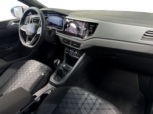 Volkswagen Taigo 1.0 115pk TSI R-Line Edition Keyless enty | Led Matrix | Achteruitrijcamera | Parkeersensoren ActivLease financial lease