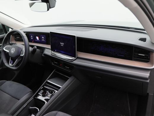 Volkswagen Tayron 1.5 eHybrid 204 Pk Automaat Elegance | Trekhaak | 360&deg; Camera | Stoel Massage | Stoel/Stuur Verwa... ActivLease financial lease