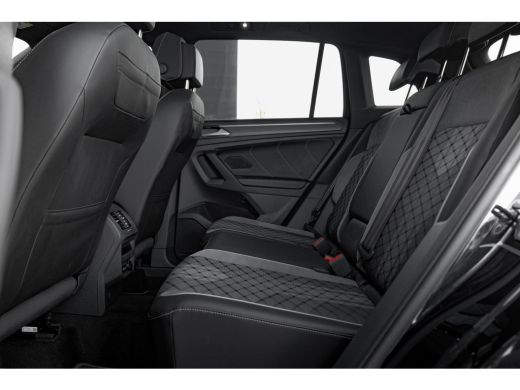 Volkswagen Tiguan 1.4 TSI eHybrid R-Line Business+ | Panorama | Trekhaak | 360 Camera | IQ. Led | Dode Hoek | ActivLease financial lease