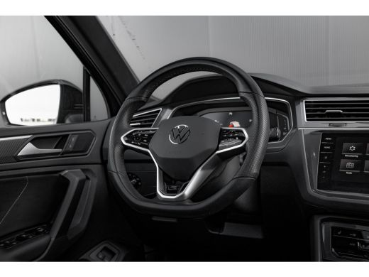 Volkswagen Tiguan 1.4 TSI eHybrid R-Line Business+ | Panorama | Trekhaak | 360 Camera | IQ. Led | Dode Hoek | ActivLease financial lease