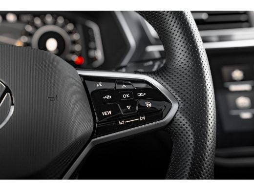 Volkswagen Tiguan 1.4 TSI eHybrid R-Line Business+ | Panorama | Trekhaak | 360 Camera | IQ. Led | Dode Hoek | ActivLease financial lease