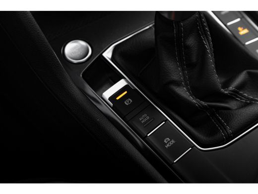 Volkswagen Tiguan 1.4 TSI eHybrid R-Line Business+ | Panorama | Trekhaak | 360 Camera | IQ. Led | Dode Hoek | ActivLease financial lease