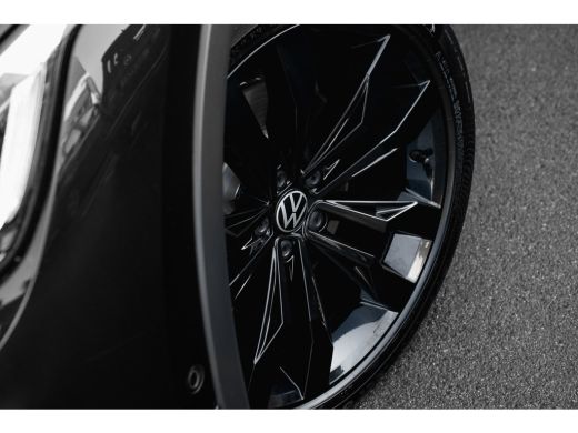 Volkswagen Tiguan 1.4 TSI eHybrid R-Line Business+ | Panorama | Trekhaak | 360 Camera | IQ. Led | Dode Hoek | ActivLease financial lease