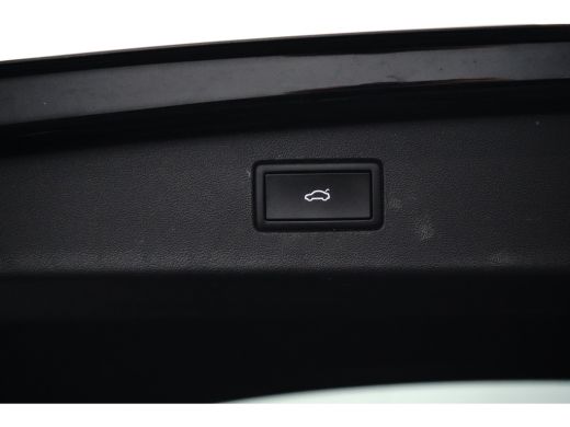 Volkswagen Tiguan 1.5 eHybrid 204PK DSG-6 Life Edition | TREKHAAK | CAMERA | STUUR + STOELVERW. | AUTO. A. KLEP | 1... ActivLease financial lease