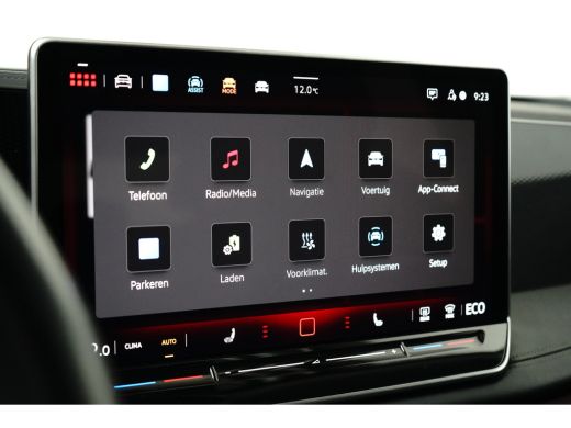 Volkswagen Tiguan 1.5 eHybrid 204PK DSG-6 Life Edition | TREKHAAK | CAMERA | STUUR + STOELVERW. | AUTO. A. KLEP | 1... ActivLease financial lease