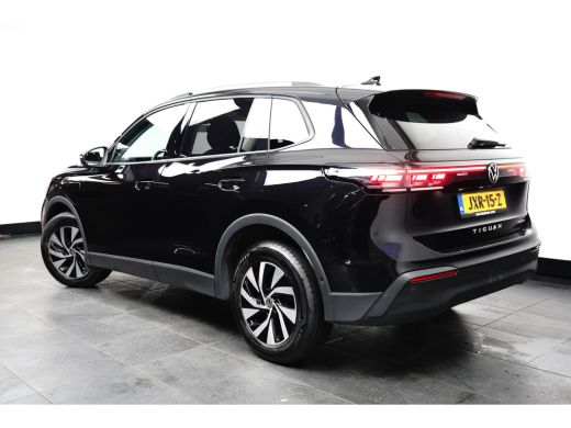 Volkswagen Tiguan 1.5 eHybrid 204PK DSG-6 Life Edition | TREKHAAK | CAMERA | STUUR + STOELVERW. | AUTO. A. KLEP | 1... ActivLease financial lease