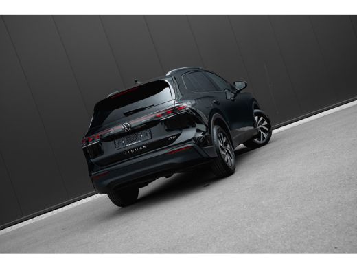 Volkswagen Tiguan 1.5 eTSI Life Edition | Trekhaak | Stoelverwarming V+A | Camera | Dode Hoek | ActivLease financial lease