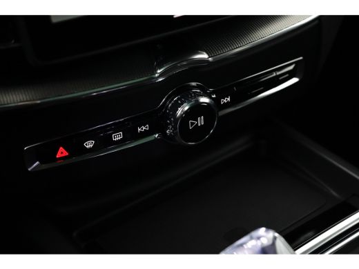 Volvo  XC60 2.0 T6 Plug-in hybrid AWD Plus Black Edition | Head-up | 360 Camera | Panoramadak | Harman/Kardon... ActivLease financial lease