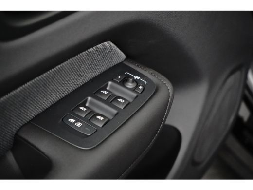 Volvo  XC60 2.0 T6 Plug-in hybrid AWD Plus Black Edition | Head-up | 360 Camera | Panoramadak | Harman/Kardon... ActivLease financial lease