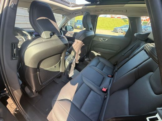 Volvo  XC60 T6 350PK Ultra Dark | 360&deg; | Trekhaak | Head-up | Adap Cruise | HK Audio | Memory | 20'' ActivLease financial lease