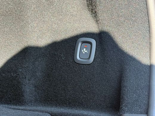 Volvo  XC60 T6 350PK Ultra Dark | 360&deg; | Trekhaak | Head-up | Adap Cruise | HK Audio | Memory | 20'' ActivLease financial lease