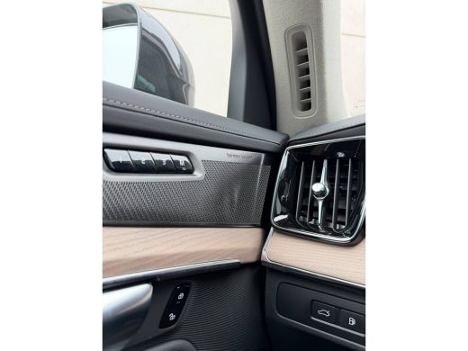 Volvo  XC90 2.0 T8 Plug-in hybrid AWD Ultra Bright Pano-Keyless-Head up-360-H&K ActivLease financial lease