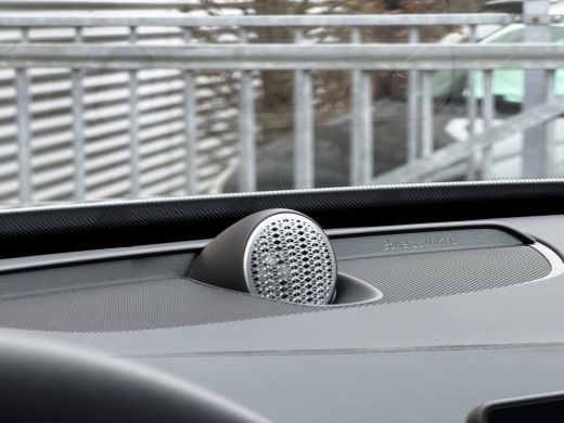 Volvo  XC90 2.0 T8 Plug-in hybrid AWD Ultra Dark Luchtvering-Head up-B&W-Pano-21"-Keyless-ACC-360 ActivLease financial lease