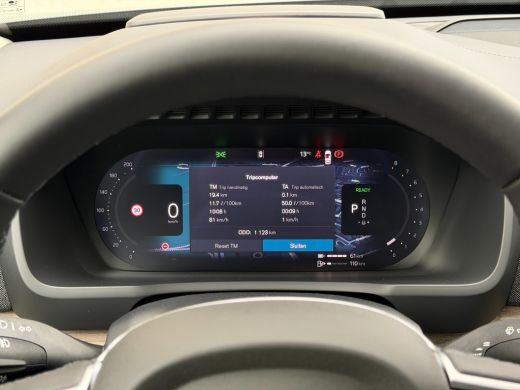 Volvo  XC90 2.0 T8 Plug-in hybrid AWD Ultra Dark Luchtvering-Head up-B&W-Pano-21"-Keyless-ACC-360 ActivLease financial lease