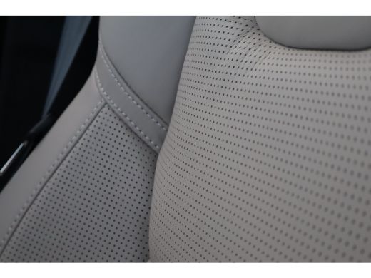 Volvo  XC90 T8 455PK AWD Ultra Bright Executive Ed. Trekhaak | Gelam. Glas | 22" | Massage/ventilatie | HUD |... ActivLease financial lease