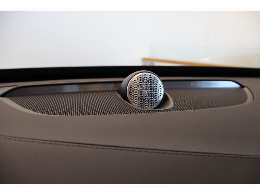 Volvo  XC90 T8 455PK AWD Ultra Bright Executive Ed. Trekhaak | Gelam. Glas | 22" | Massage/ventilatie | HUD |... ActivLease financial lease