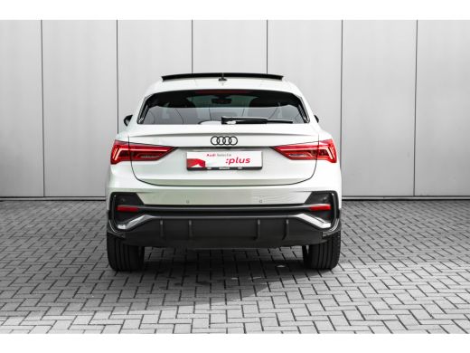 Audi Q3 45 TFSI e S Edition 245 PK | Trekhaak | Panoramadak | Achteruitrijcamera | Lederen Bekleding | Am... ActivLease financial lease