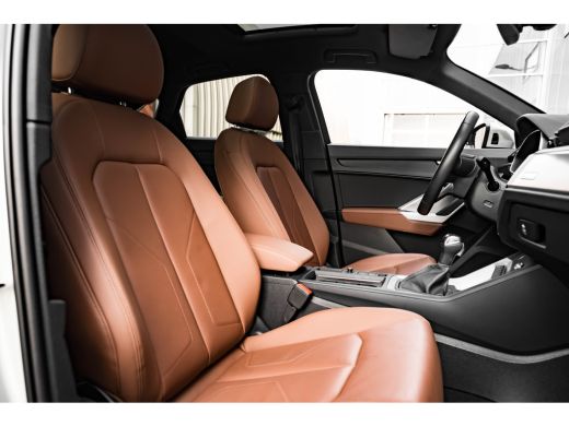 Audi Q3 45 TFSI e S Edition 245 PK | Trekhaak | Panoramadak | Achteruitrijcamera | Lederen Bekleding | Am... ActivLease financial lease