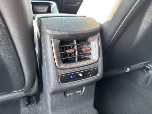 CUPRA Terramar 1.5 eTSI 150PK DSG Business HEAD-UP/NAVI/CAMERA/LEDER MATRIX FABRIEKS GARANTIE ActivLease financial lease