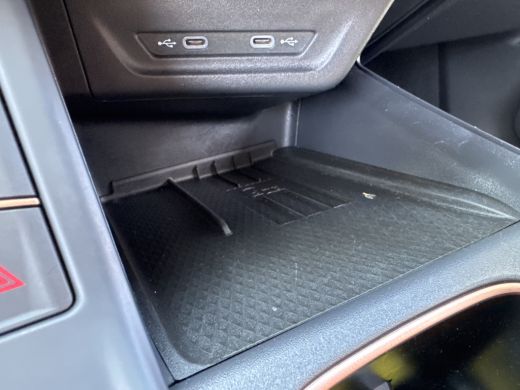 CUPRA Terramar 1.5 eTSI 150PK DSG Business HEAD-UP/NAVI/CAMERA/LEDER MATRIX FABRIEKS GARANTIE ActivLease financial lease