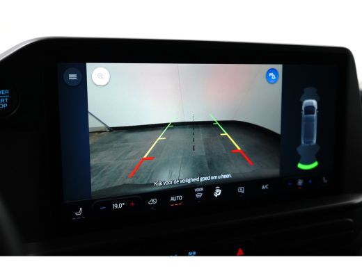 Ford Transit Custom 320 2.0 TDCI L2H1 Trend ActivLease financial lease