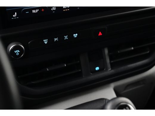 Ford Transit Custom 320 2.0 TDCI L2H1 Trend | Achteruitrijcamera | Cruise control adaptief met Stop&Go | Navigatiesys... ActivLease financial lease