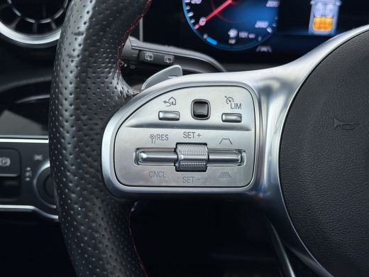 Mercedes-Benz A-Klasse 250e AMG // Panoramadak // Distronic // Carplay // 18" // Nightpakket // All Season Banden // Wid... ActivLease financial lease