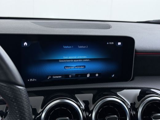 Mercedes-Benz A-Klasse 250e AMG // Panoramadak // Distronic // Carplay // 18" // Nightpakket // All Season Banden // Wid... ActivLease financial lease