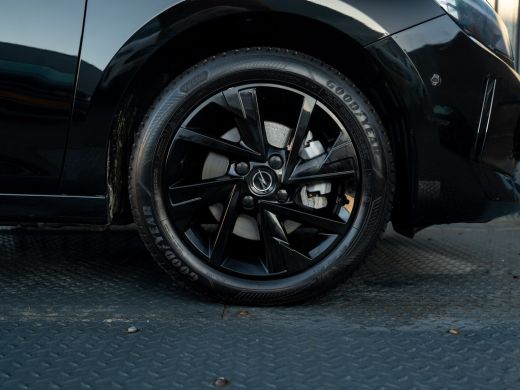 Opel Corsa 1.2 Turbo Hybrid Yes | Dodehoekbewaking | Camera | Stoel & Stuur verw. | Prijs Rijklaar!! ActivLease financial lease