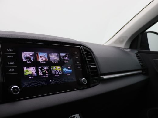 Skoda Karoq 1.5 TSI ACT Business Edition 150PK DSG Achteruitrijcamera, Navi via Apple Carplay/Android Auto, K... ActivLease financial lease