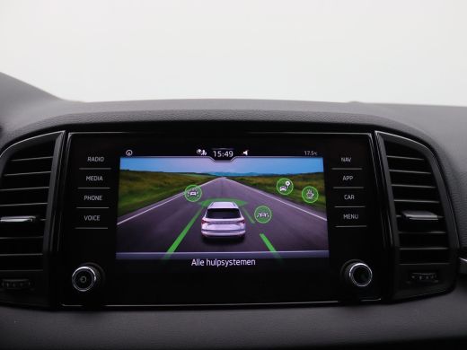 Skoda Karoq 1.5 TSI ACT Business Edition 150PK DSG Achteruitrijcamera, Navi via Apple Carplay/Android Auto, K... ActivLease financial lease